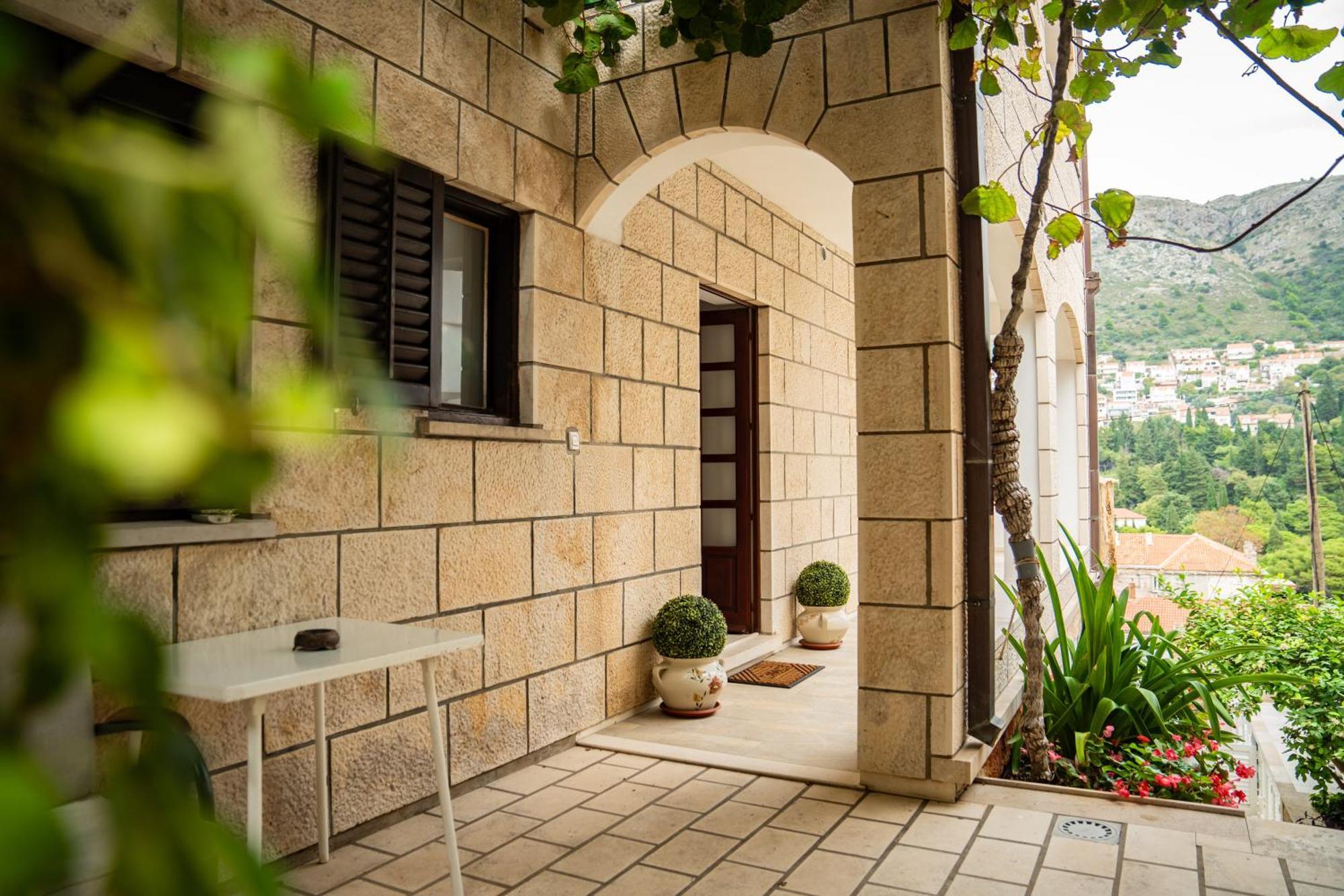 Guest House Cesic Dubrovnik Exterior photo