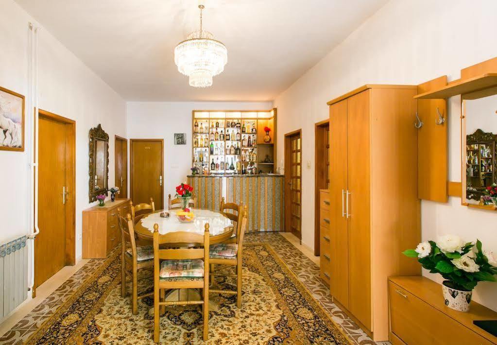 Guest House Cesic Dubrovnik Exterior photo